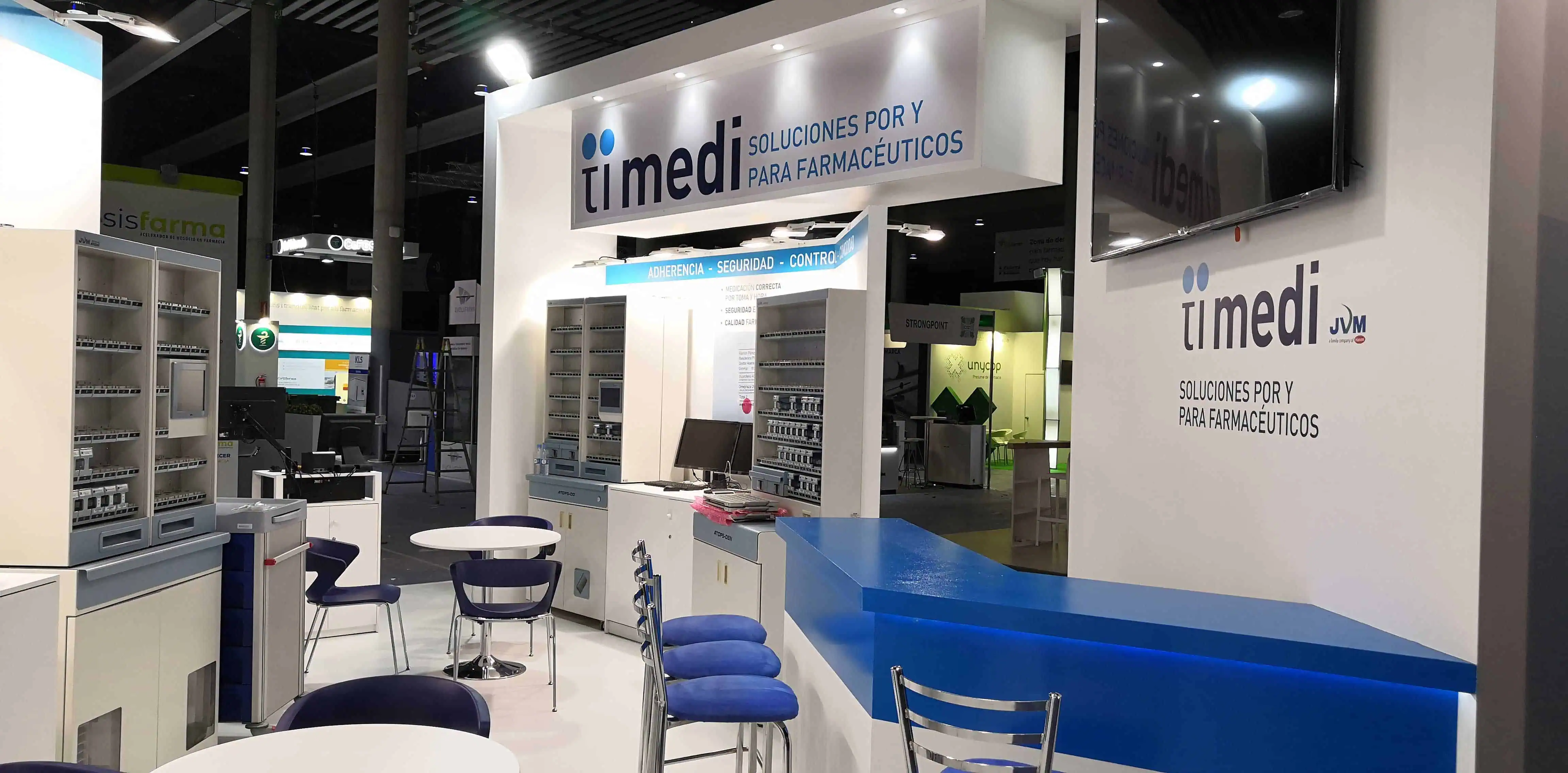 Custom-designed exhibition stand at Fira Barcelona with branded graphics, an example of the custom build option for MWC Barcelona exhibitors